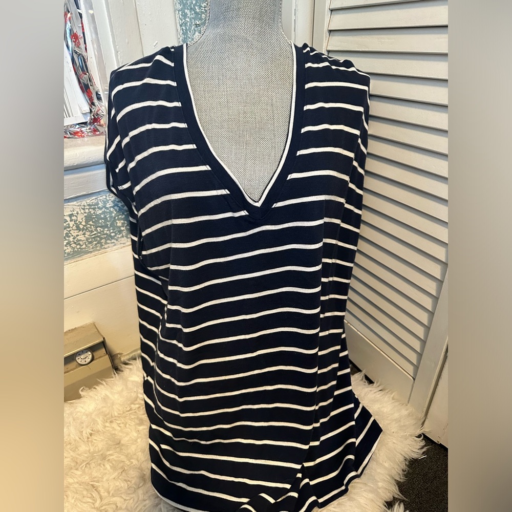 Women’s sleeveless top